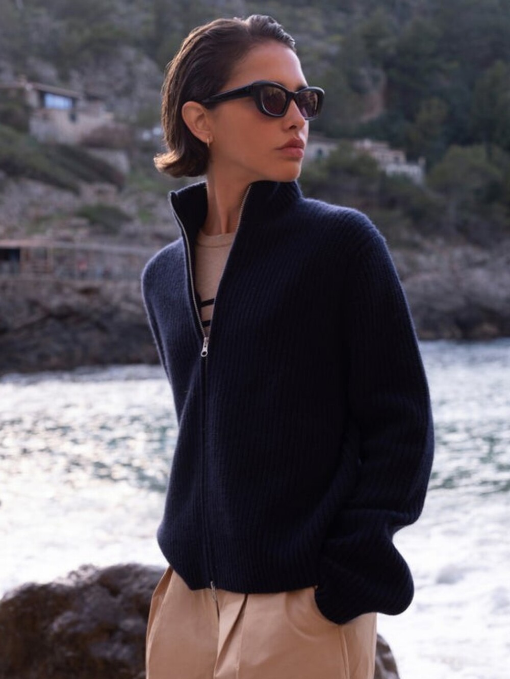 Jenni Kayne Boyd Cashmere Sweater Dark Navy Small EUC! Like New!